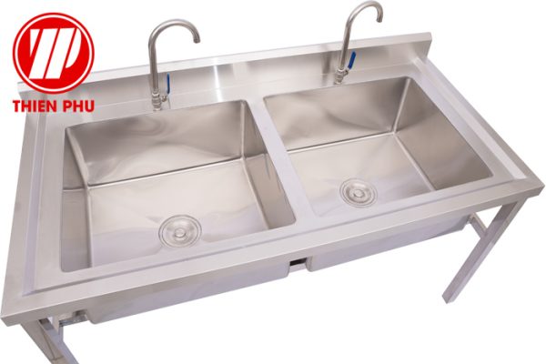 Chậu rửa bát công nghiệp 2 hố bằng Inox